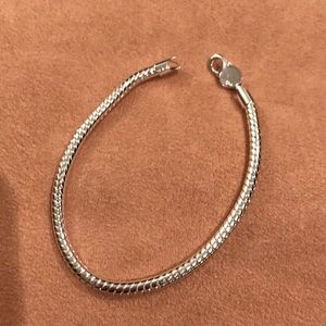 Beautiful 925 Sterling Silver Snake Bracelet!